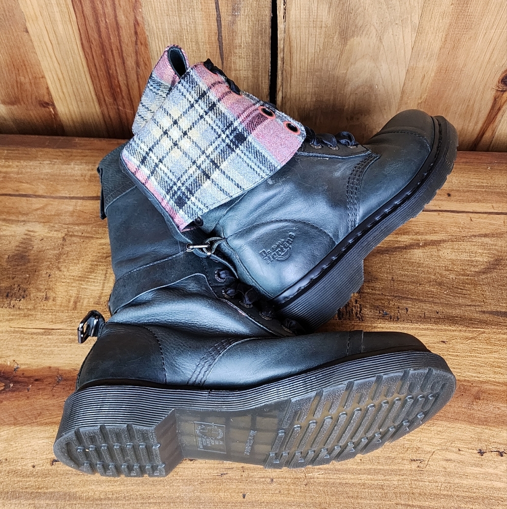Dr. Martens Triumph - Picture 4 of 11